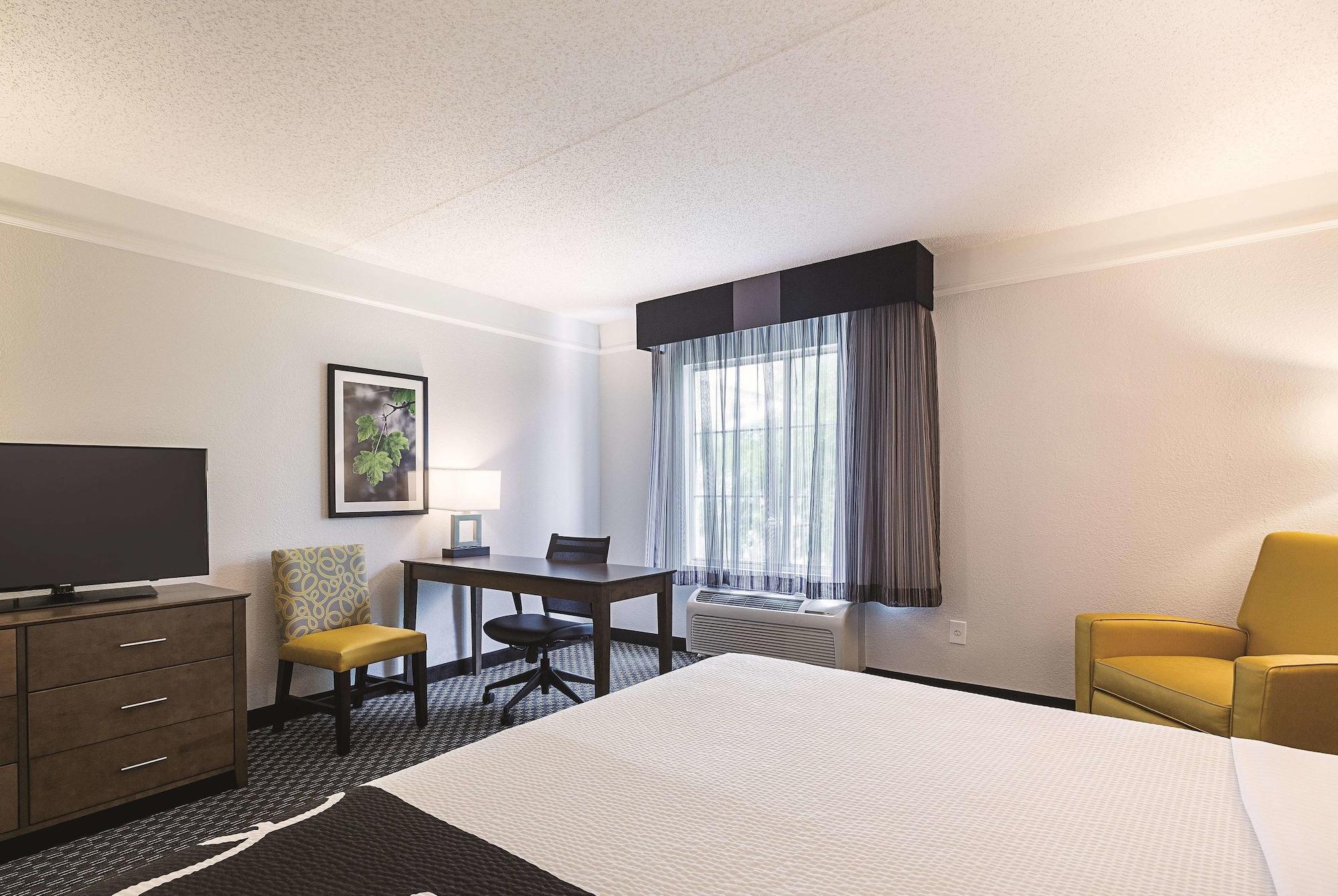 La Quinta By Wyndham Dallas Plano West Bagian luar foto