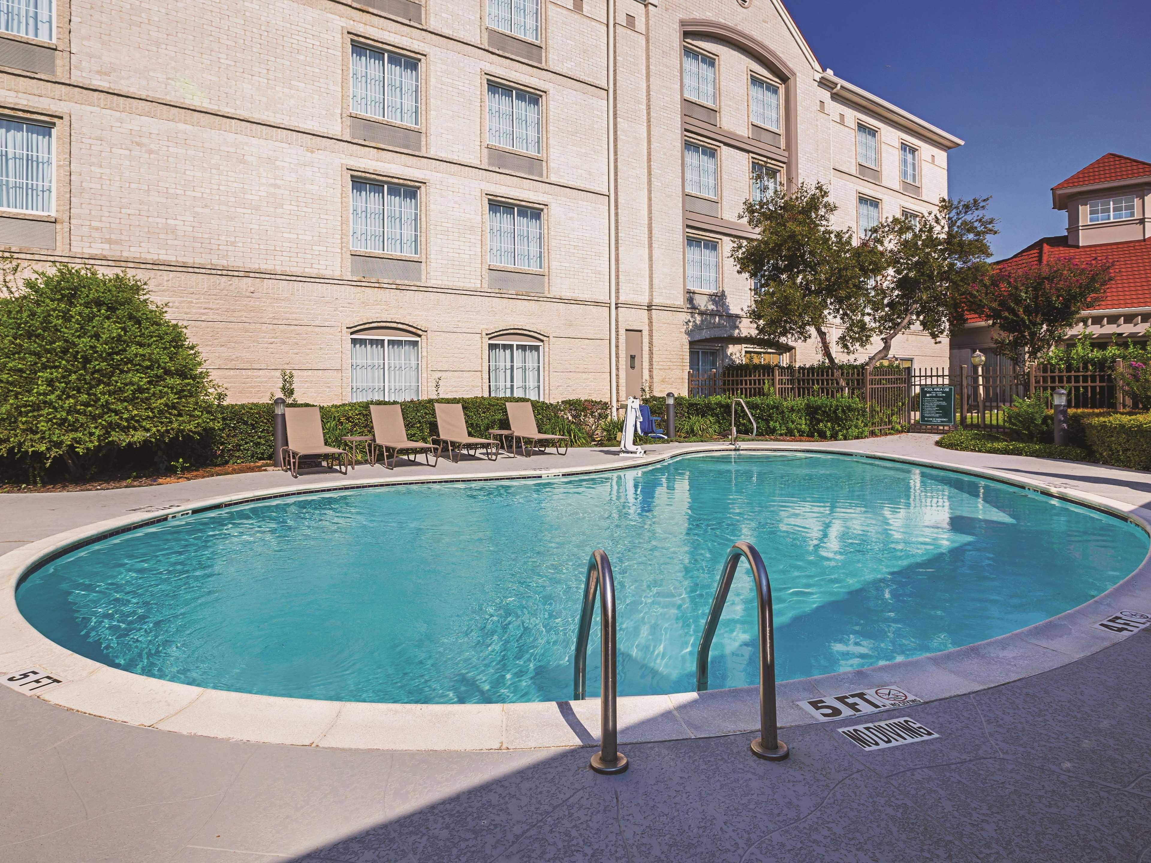 La Quinta By Wyndham Dallas Plano West Bagian luar foto