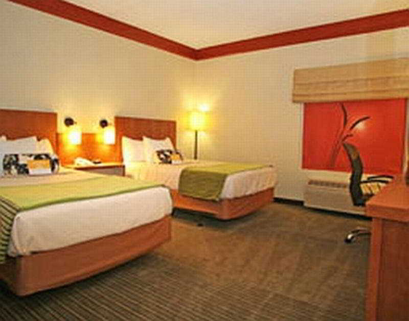 La Quinta By Wyndham Dallas Plano West Bagian luar foto